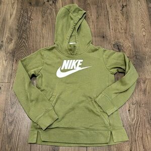 GUC Nike Girls’ Hoodie Green - Medium